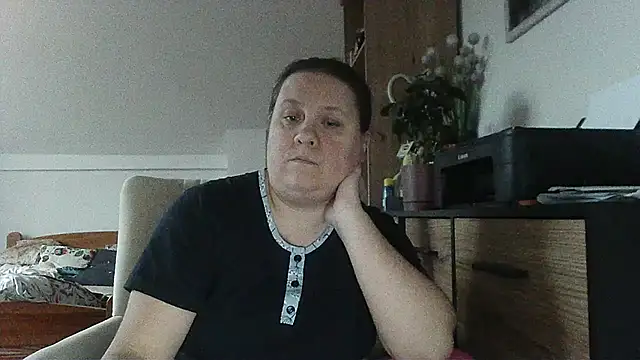 Snapshot of ReifeVenna chatting on 17, 11, 2025 ReifeVenna online show from 17, 11, 2025