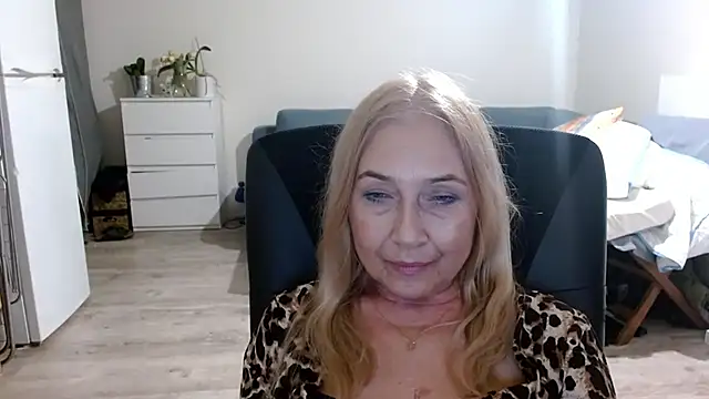 sofia xkiss online show from 27, 1, 2025