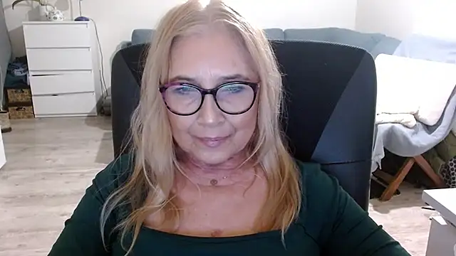 sofia xkiss online show from 7, 2, 2025