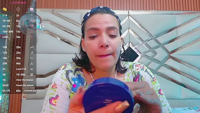 Snapshot of Sluttyandmature chatting on 19, 6, 2026 Sluttyandmature online show from 19, 6, 2026