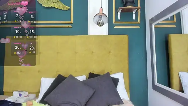 BellaPeers  online show from 16, 1, 2025