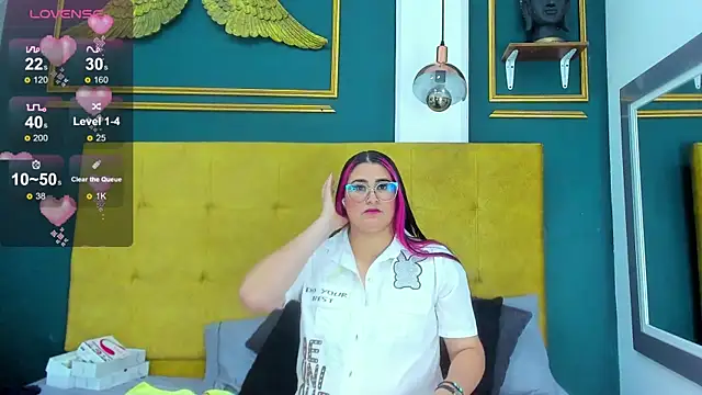 BellaPeers  online show from 19, 1, 2025