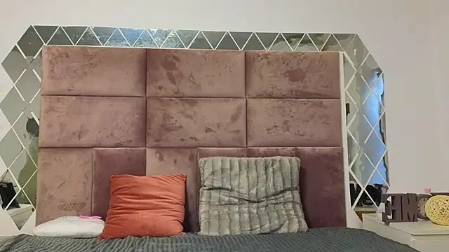 SweetScribe online show from 10, 2, 2025