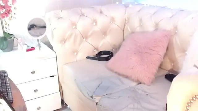 Snapshot of Barbie_Fox chatting on 8, 7, 2026 Barbie Fox online show from 8, 7, 2026