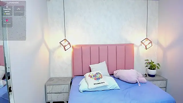 MAILYLOVE1 online show from 6, 3, 2025