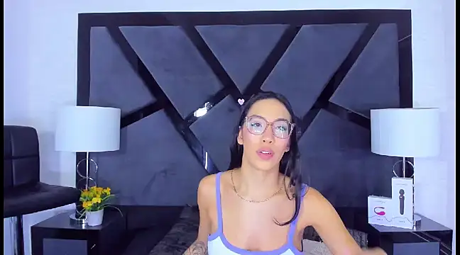 KylieWhite online show from 10, 1, 2025