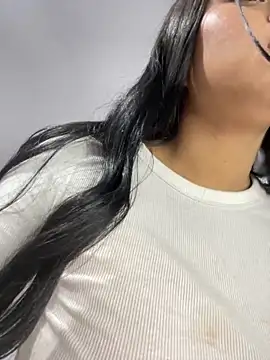 Snapshot of Estefanii- chatting on 24, 1, 2025 Estefanii- online show from 24, 1, 2025