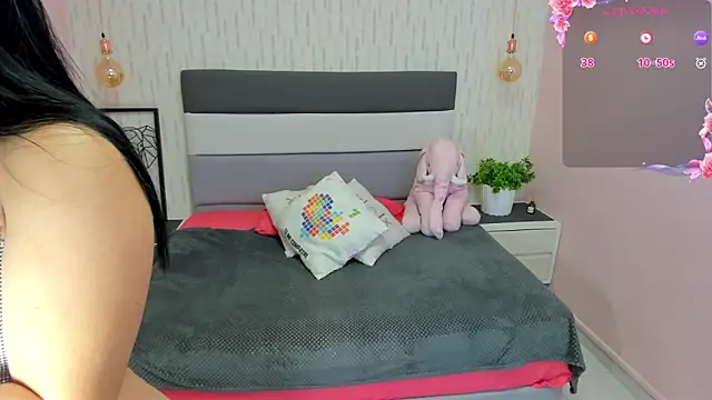 ALICESTARKK online show from 7, 3, 2025