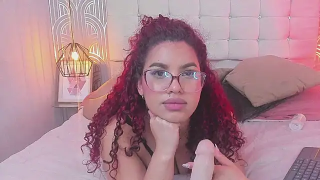 Snapshot of LeylaRangel chatting on 13, 3, 2025 LeylaRangel online show from 13, 3, 2025