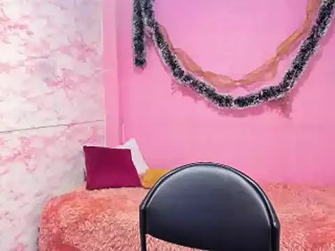 Snapshot of Brunette_sasha chatting on 5, 1, 2025 Brunette sasha online show from 5, 1, 2025