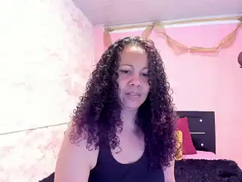 Snapshot of Brunette_sasha chatting on 4, 3, 2025 Brunette sasha online show from 4, 3, 2025