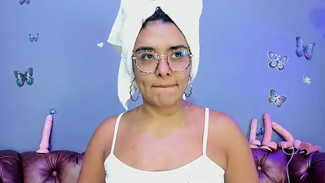 Kaira mosse online show from 2, 11, 2025