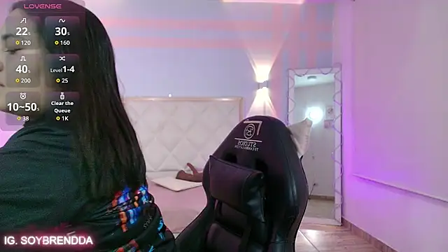 Brendda tay online show from 4, 11, 2025