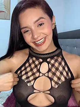 Snapshot of Melanyprada chatting on 6, 5, 2026 Melanyprada online show from 6, 5, 2026