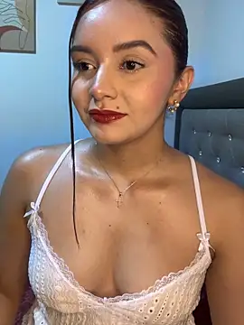 Snapshot of Melanyprada chatting on 12, 5, 2026 Melanyprada online show from 12, 5, 2026