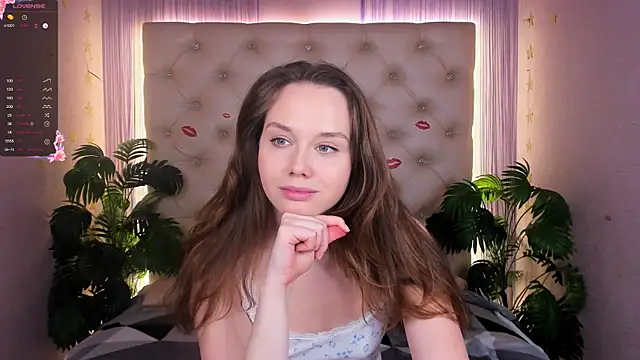 Julie Rhodes online show from 6, 3, 2025