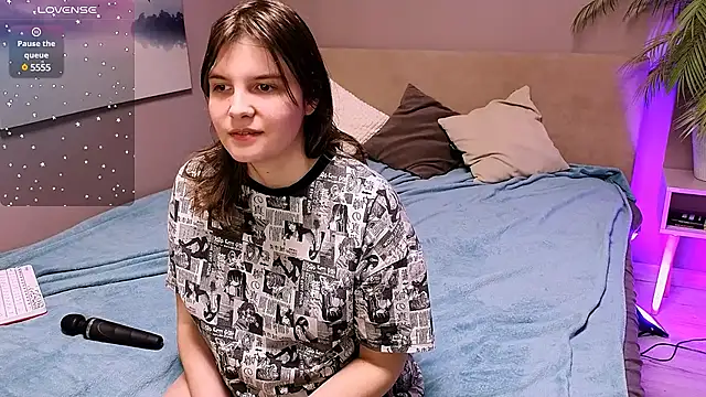 Snapshot of Ruyjin_Choi chatting on 21, 1, 2025 Ruyjin Choi online show from 21, 1, 2025