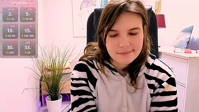 Snapshot of Ruyjin_Choi chatting on 25, 1, 2025 Ruyjin Choi online show from 25, 1, 2025