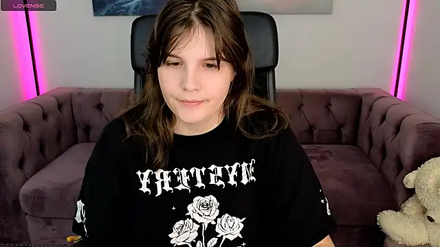 Snapshot of Ruyjin_Choi chatting on 17, 10, 2025 Ruyjin Choi online show from 17, 10, 2025