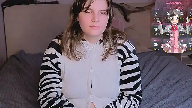 Snapshot of Ruyjin_Choi chatting on 27, 10, 2025 Ruyjin Choi online show from 27, 10, 2025