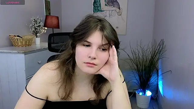 Snapshot of Ruyjin_Choi chatting on 17, 11, 2025 Ruyjin Choi online show from 17, 11, 2025