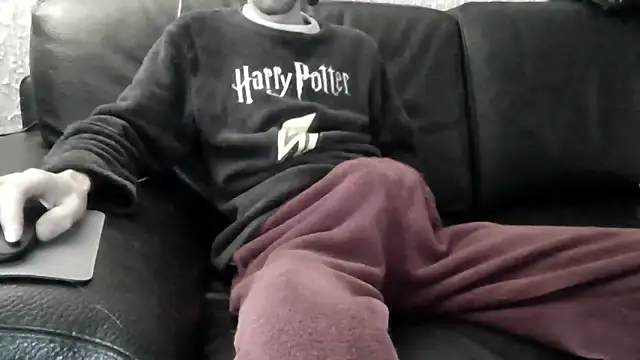 Snapshot of passif520 chatting on 12, 11, 2025 passif520 online show from 12, 11, 2025