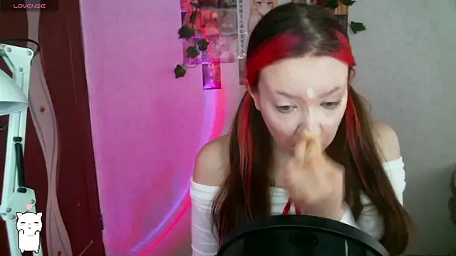 Snapshot of SweetieMollyy chatting on 27, 2, 2025 SweetieMollyy online show from 27, 2, 2025