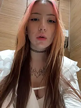 Snapshot of SweetieMollyy chatting on 19, 3, 2025 SweetieMollyy online show from 19, 3, 2025