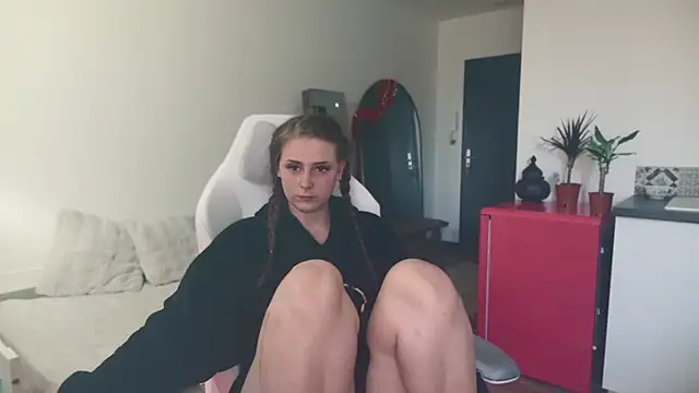 ce leste   online show from 9, 3, 2026