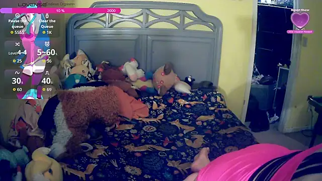 FoxieHikari online show from 26, 9, 2025