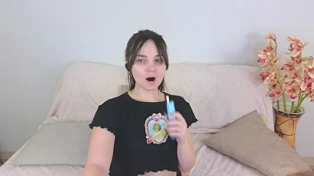 Ellie Sunset online show from 14, 1, 2025