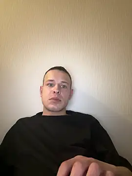 pretty roman online show from 20, 4, 2026