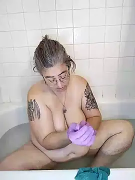 GraceHenderson online show from 15, 1, 2025