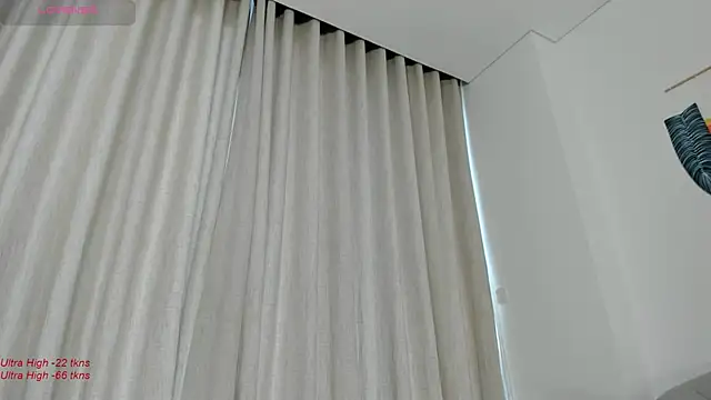 Snapshot of yumisunn chatting on 19, 2, 2025 yumisunn online show from 19, 2, 2025