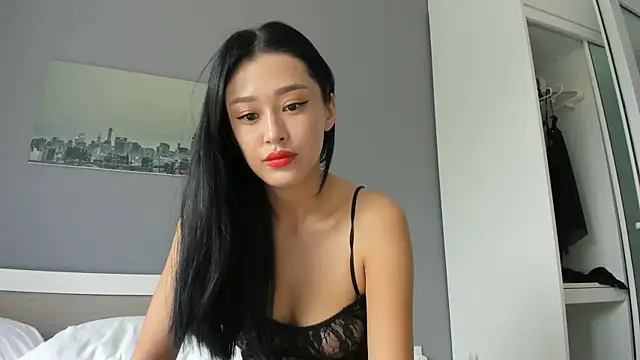 Snapshot of yumisunn chatting on 12, 11, 2025 yumisunn online show from 12, 11, 2025