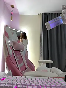 Snapshot of your_girl_next_door chatting on 12, 10, 2025 your girl next door online show from 12, 10, 2025