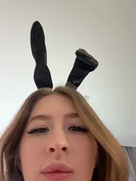 your girl next door online show from 8, 2, 2026