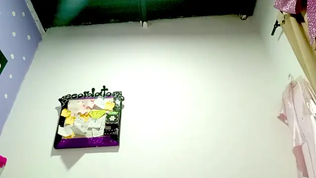 Snapshot of PetiteIvoryQueen19 chatting on 19, 7, 2026 PetiteIvoryQueen19 online show from 19, 7, 2026