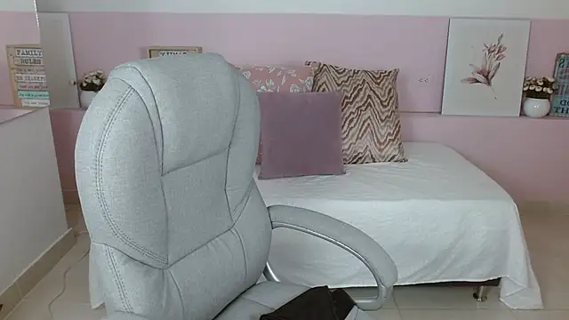 Snapshot of adhara_cortez chatting on 7, 12, 2024 adhara cortez online show from 7, 12, 2024