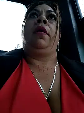 Laura-Hernandez online show from 12, 12, 2024