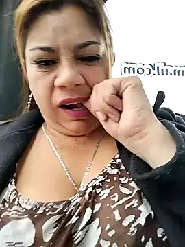 Laura-Hernandez online show from 23, 12, 2024