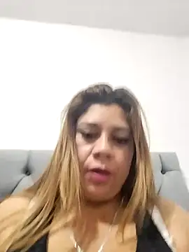 Laura-Hernandez online show from 7, 2, 2025