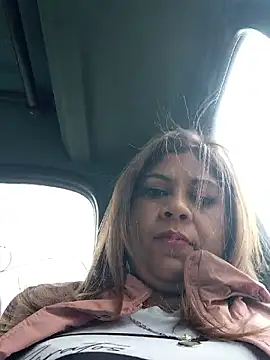 Laura-Hernandez online show from 18, 2, 2026