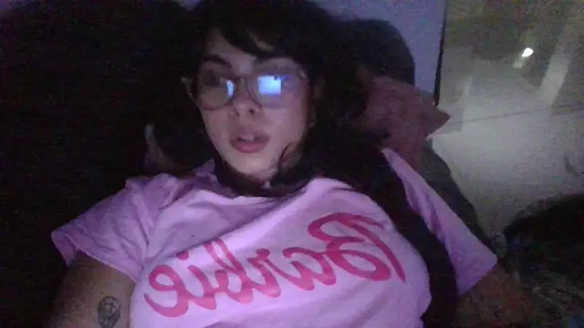 Kiri Cutee online show from 7, 2, 2025