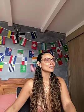Snapshot of MafeeRoss chatting on 13, 6, 2026 MafeeRoss online show from 13, 6, 2026