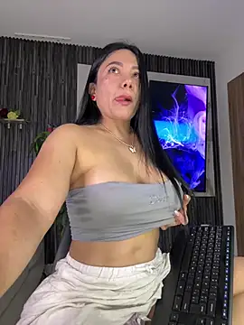 Snapshot of Abril10_ chatting on 24, 5, 2026 Abril10 online show from 24, 5, 2026