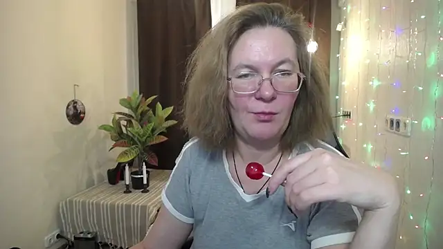 HolyMilfa online show from 26, 1, 2025