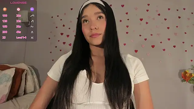 Snapshot of Maia_W10 chatting on 25, 5, 2026 Maia W10 online show from 25, 5, 2026