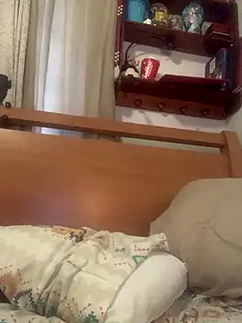 Snapshot of kioluy chatting on 24, 11, 2025 kioluy online show from 24, 11, 2025