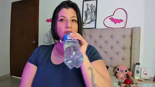 AngeleRoux online show from 15, 10, 2025